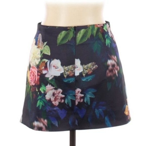 Topshop Women's Floral Mini Skirt - Picture 2 of 10